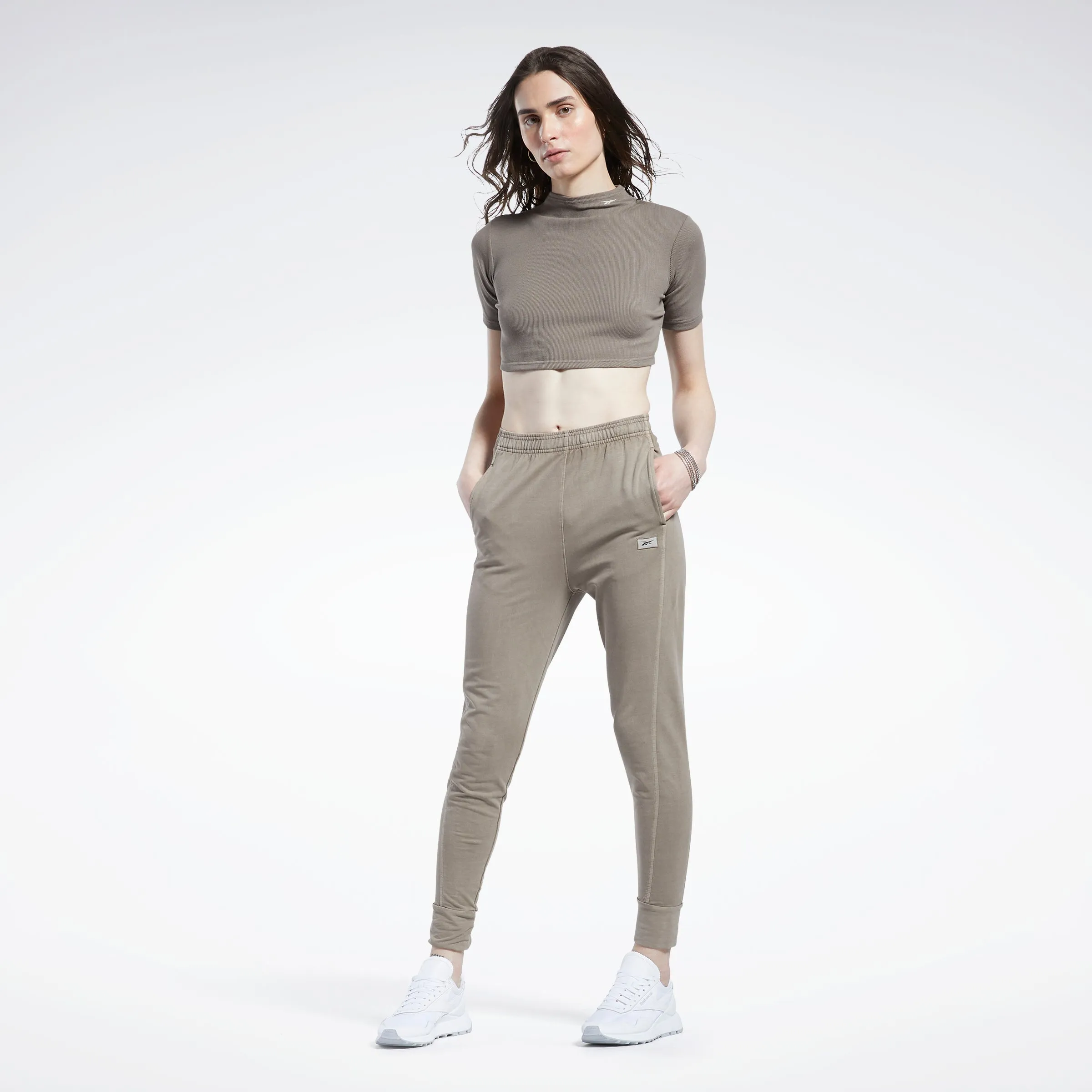 Reebok Apparel Women Classics Natural Dye Fitted Joggers Trekgr