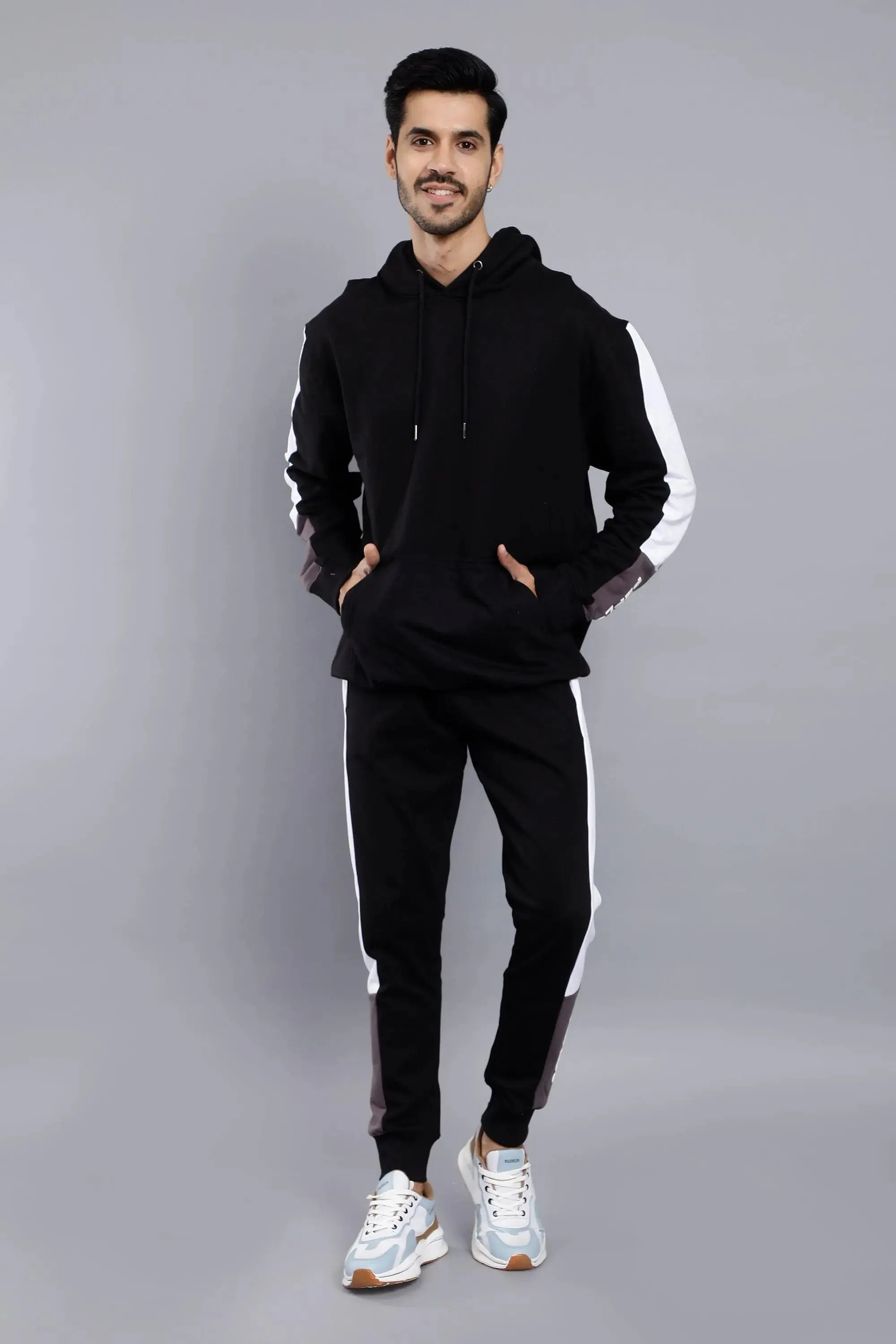 REGULAR FIT BLACK TRENDY HOODIE FOR MEN